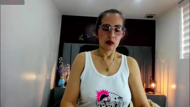 Image 12 of moxa_hot Stream on Chaturbate on 22 days ago