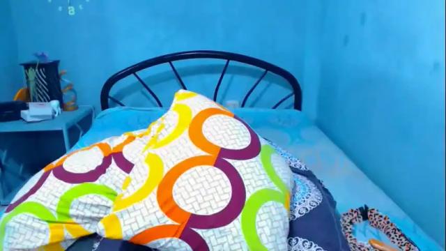 Image 2 of mrladybunnycock Stream on Chaturbate on 2 days ago