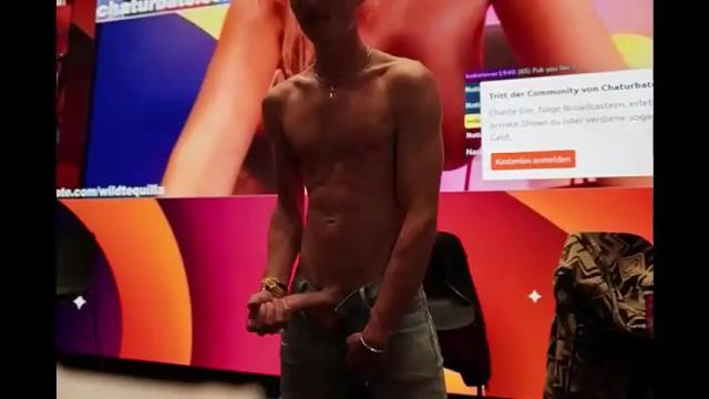 Image 6 of mrlong23cm Stream on Chaturbate on 26 days ago