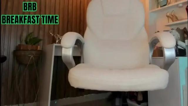 Image 10 of mrs_edha Stream on Chaturbate on 4 months ago