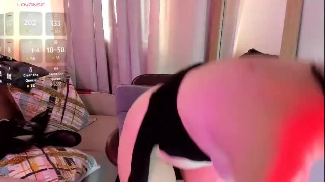 Image 2 of mrs_griseld Stream on Chaturbate on 1 month ago