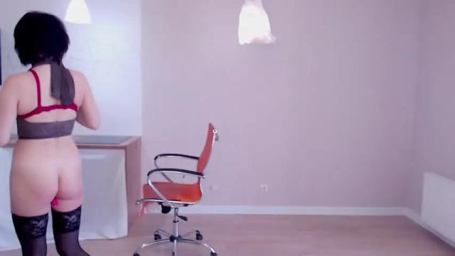 Image 3 of ms_afrodita Stream on Chaturbate on 13 months ago