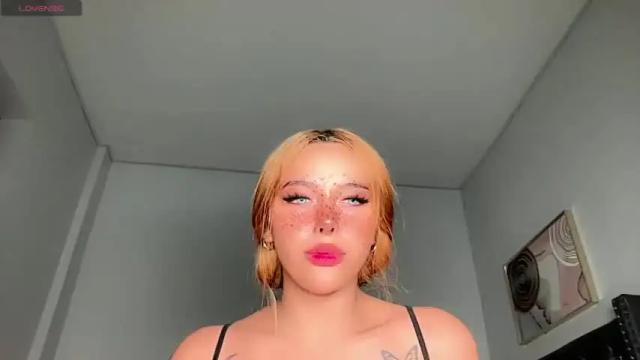 Image 8 of ms_bellagauxx Stream on Chaturbate on 11 months ago