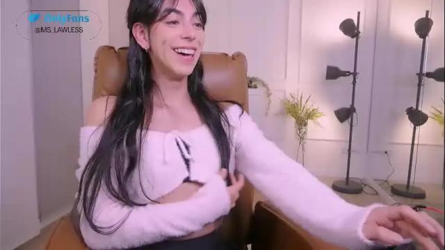 Image 3 of ms_lawless Stream on Chaturbate on 1 month ago