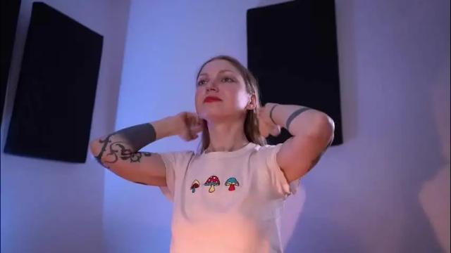 Image 2 of ms_lorelei Stream on Chaturbate on 6 days ago