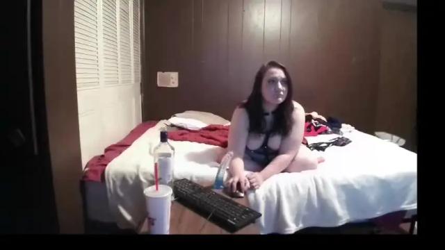 Image 3 of ms_lumbersnack420 Stream on Chaturbate on 16 months ago