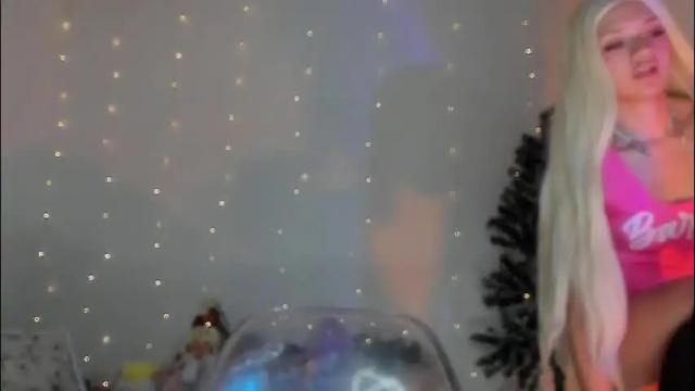 Image 3 of ms_pickless Stream on Chaturbate on 1 month ago