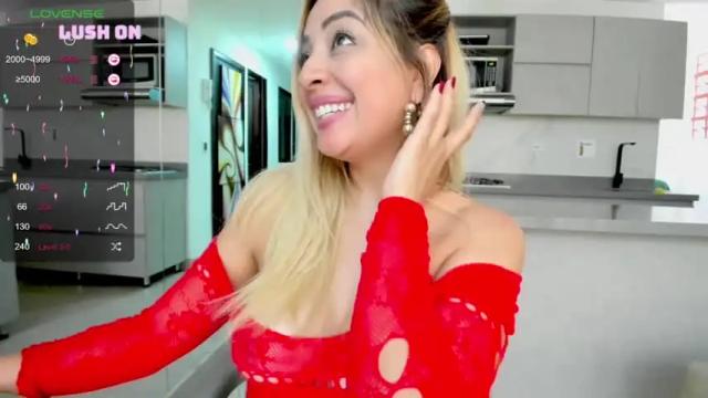 Image 12 of ms_valerypawg Stream on Chaturbate on 13 months ago