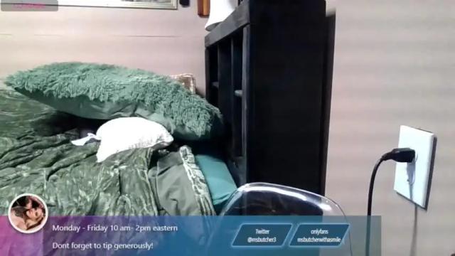 Image 4 of msbutcherwithasmile Stream on Chaturbate on 12 months ago