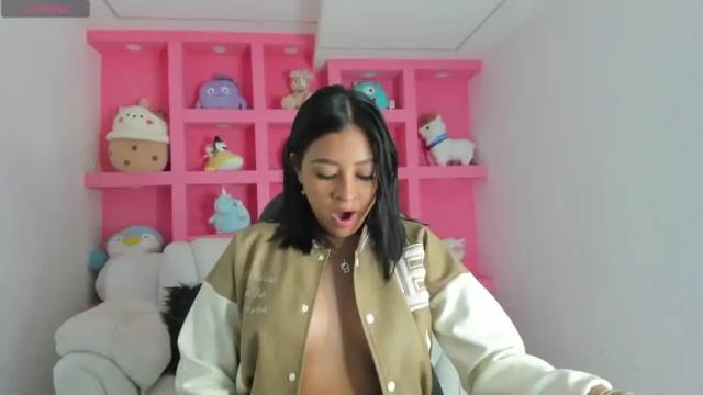 Image 8 of mscharlottesmith Stream on Chaturbate on 15 months ago