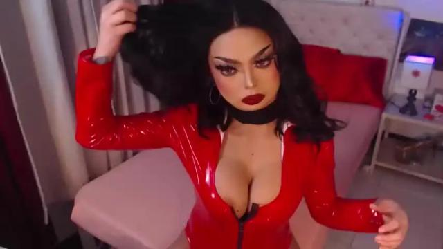 Image 12 of msgoldencum Stream on Chaturbate on 16 months ago