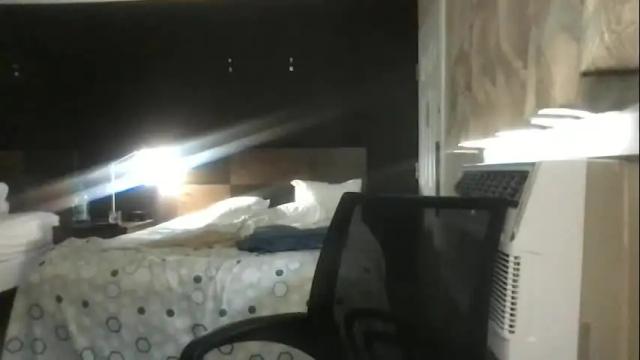 Image 2 of msjonemillion Stream on Chaturbate on 17 days ago