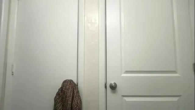 Image 2 of msjonemillion Stream on Chaturbate on 1 month ago