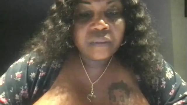Image 2 of msjonemillion Stream on Chaturbate on 24 days ago