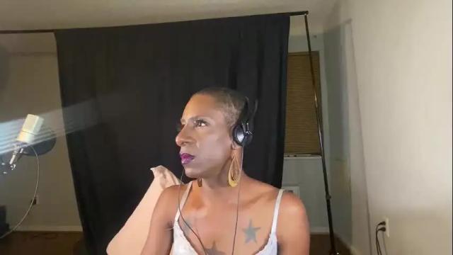 Image 2 of msmerlinmystique Stream on Chaturbate on 1 day ago