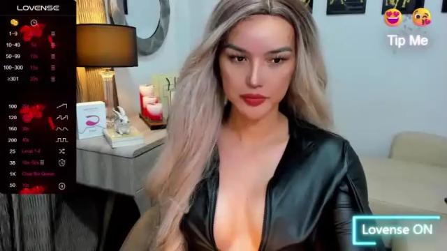 Image 2 of msmonicathrone Stream on Chaturbate on 16 months ago