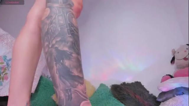 Image 3 of msschloee Stream on Chaturbate on 1 month ago