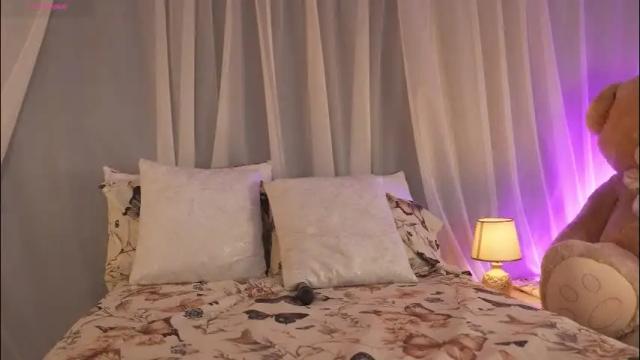 Image 2 of mulatalove Stream on Chaturbate on 2 months ago