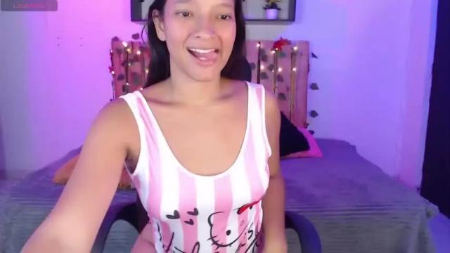 Image 2 of munequita_ Stream on Chaturbate on 16 months ago