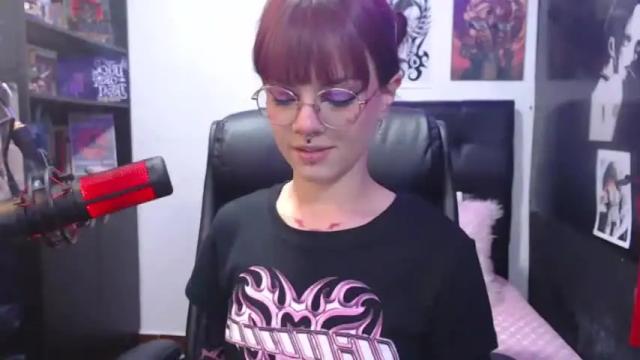 Image 3 of muscaria_420 Stream on Chaturbate on 18 months ago