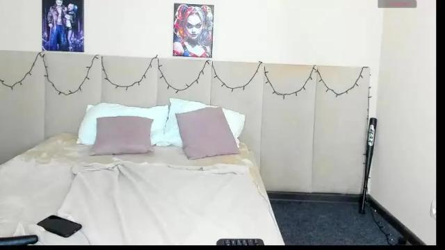 Image 4 of musclexxxbarbie Stream on Chaturbate on 12 days ago