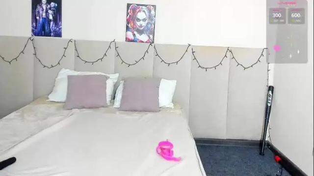 Image 7 of musclexxxbarbie Stream on Chaturbate on 8 days ago