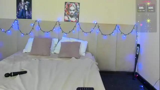 Image 4 of musclexxxbarbie Stream on Chaturbate on 2 months ago