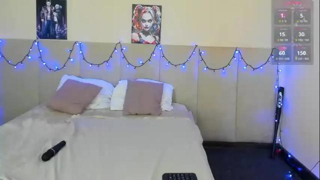 Image 3 of musclexxxbarbie Stream on Chaturbate on 4 days ago