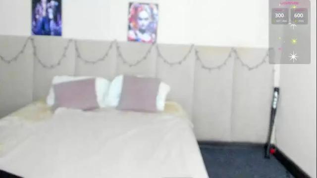 Image 8 of musclexxxbarbie Stream on Chaturbate on 2 months ago