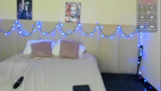 Image 2 of musclexxxbarbie Stream on Chaturbate on 2 months ago