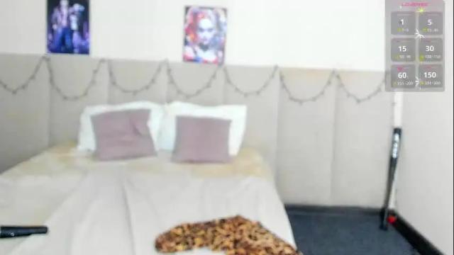 Image 12 of musclexxxbarbie Stream on Chaturbate on 2 months ago