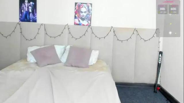 Image 8 of musclexxxbarbie Stream on Chaturbate on 2 months ago