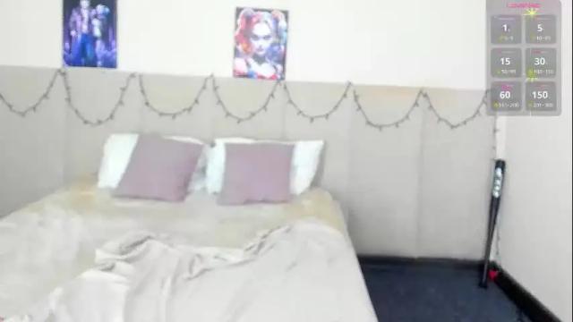 Image 6 of musclexxxbarbie Stream on Chaturbate on 2 months ago
