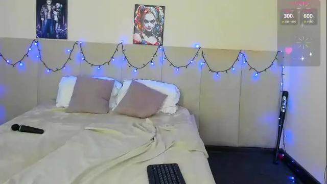 Image 8 of musclexxxbarbie Stream on Chaturbate on 2 months ago