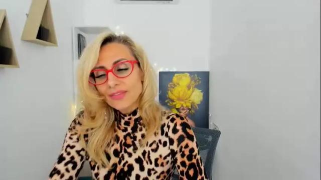 Image 8 of museofstage Stream on Chaturbate on 1 month ago