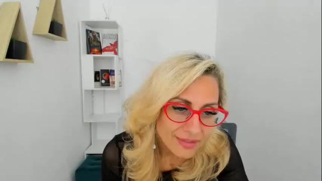 Image 11 of museofstage Stream on Chaturbate on 21 days ago