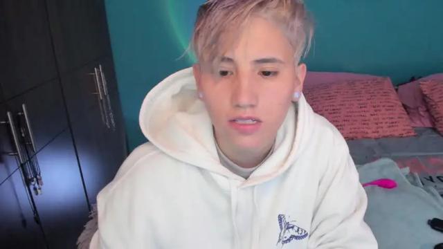 Image 2 of musicayluna Stream on Chaturbate on 12 months ago