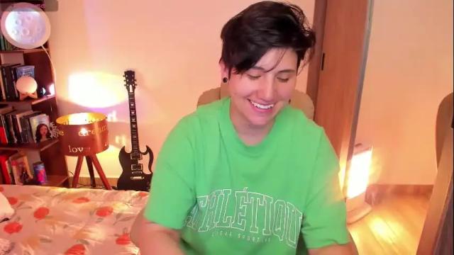 Image 2 of musicayluna Stream on Chaturbate on 12 days ago