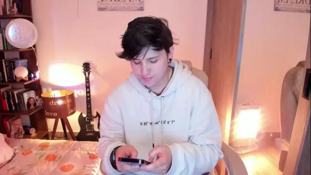 Thumbnail 1, musicayluna's Stream at Chaturbate, 1 month ago