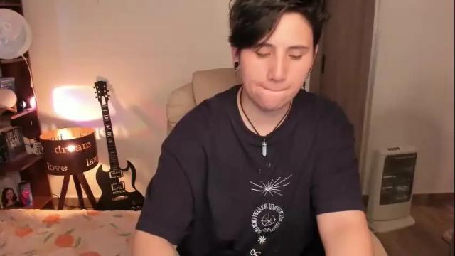 Image 2 of musicayluna Stream on Chaturbate on 1 month ago