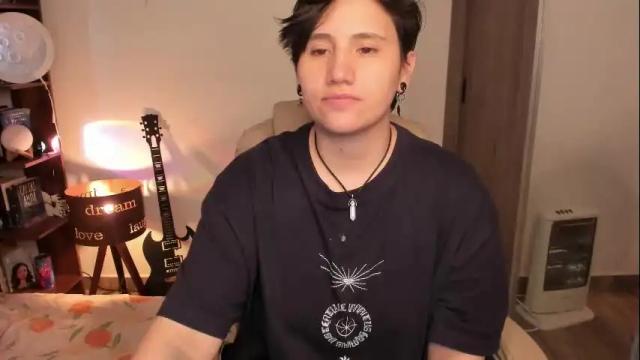 Image 6 of musicayluna Stream on Chaturbate on 1 month ago
