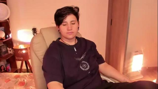 Image 8 of musicayluna Stream on Chaturbate on 1 month ago