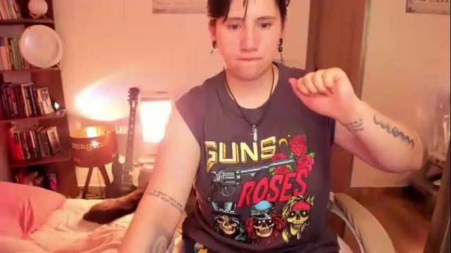 Image 12 of musicayluna Stream on Chaturbate on 1 month ago