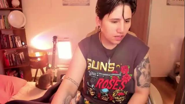 Image 7 of musicayluna Stream on Chaturbate on 1 month ago