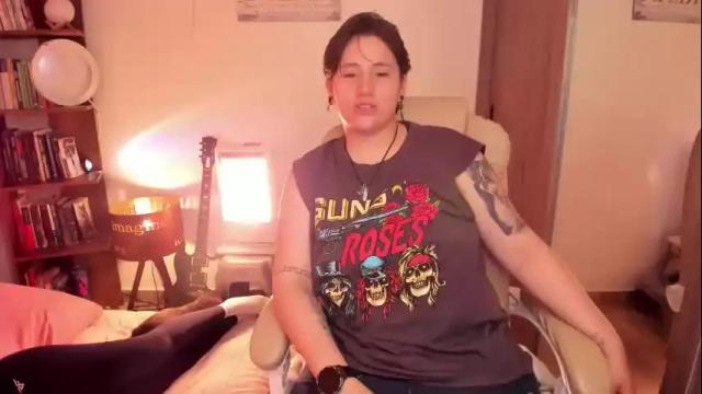 Image 8 of musicayluna Stream on Chaturbate on 1 month ago