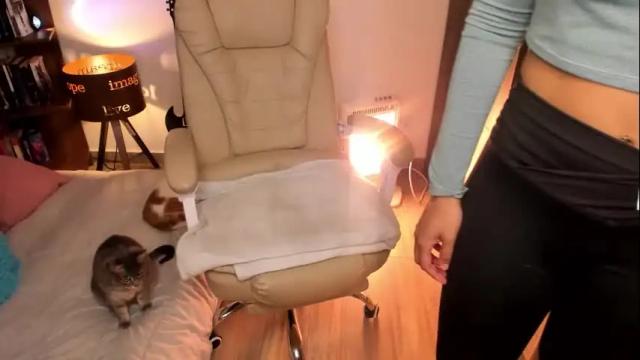Image 4 of musicayluna Stream on Chaturbate on 26 days ago