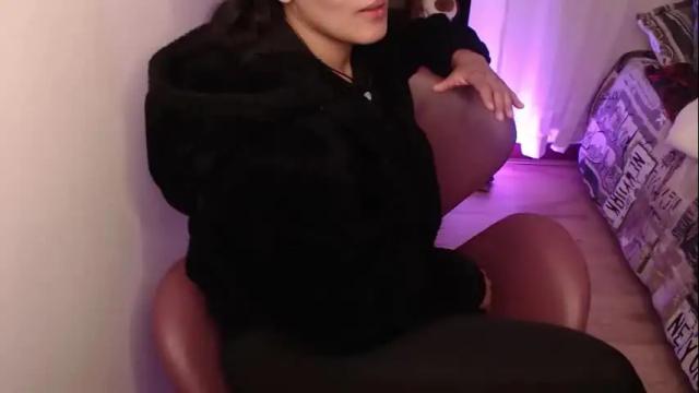 Image 4 of musicayluna Stream on Chaturbate on 23 days ago