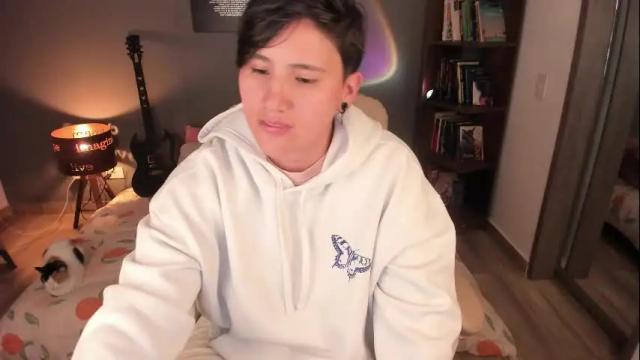 Image 11 of musicayluna Stream on Chaturbate on 2 days ago