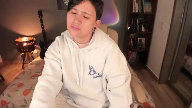 Image 4 of musicayluna Stream on Chaturbate on 2 days ago