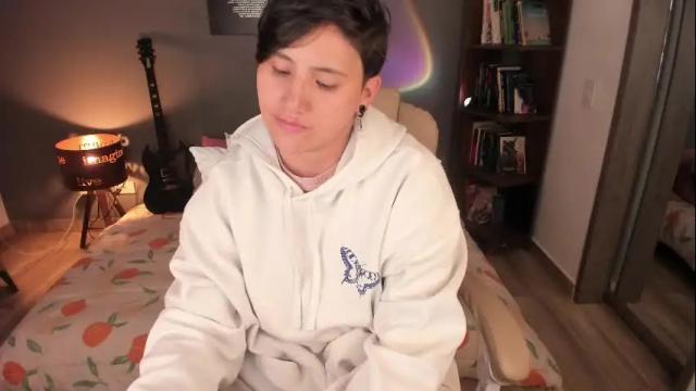Image 7 of musicayluna Stream on Chaturbate on 2 days ago